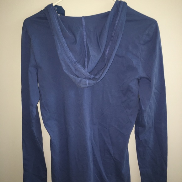 Blue long sleeve with hood (with quote) - Picture 2 of 2